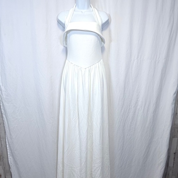 Lulus Dresses & Skirts - Lulus Maxi Dress Women XL White NWT Halter Neck Sleeveless Bridal